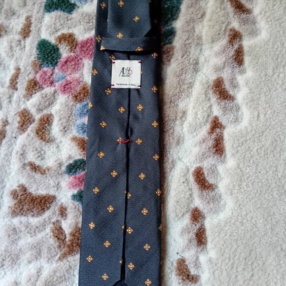 Silk Tie Bundle - Picture 15 of 16